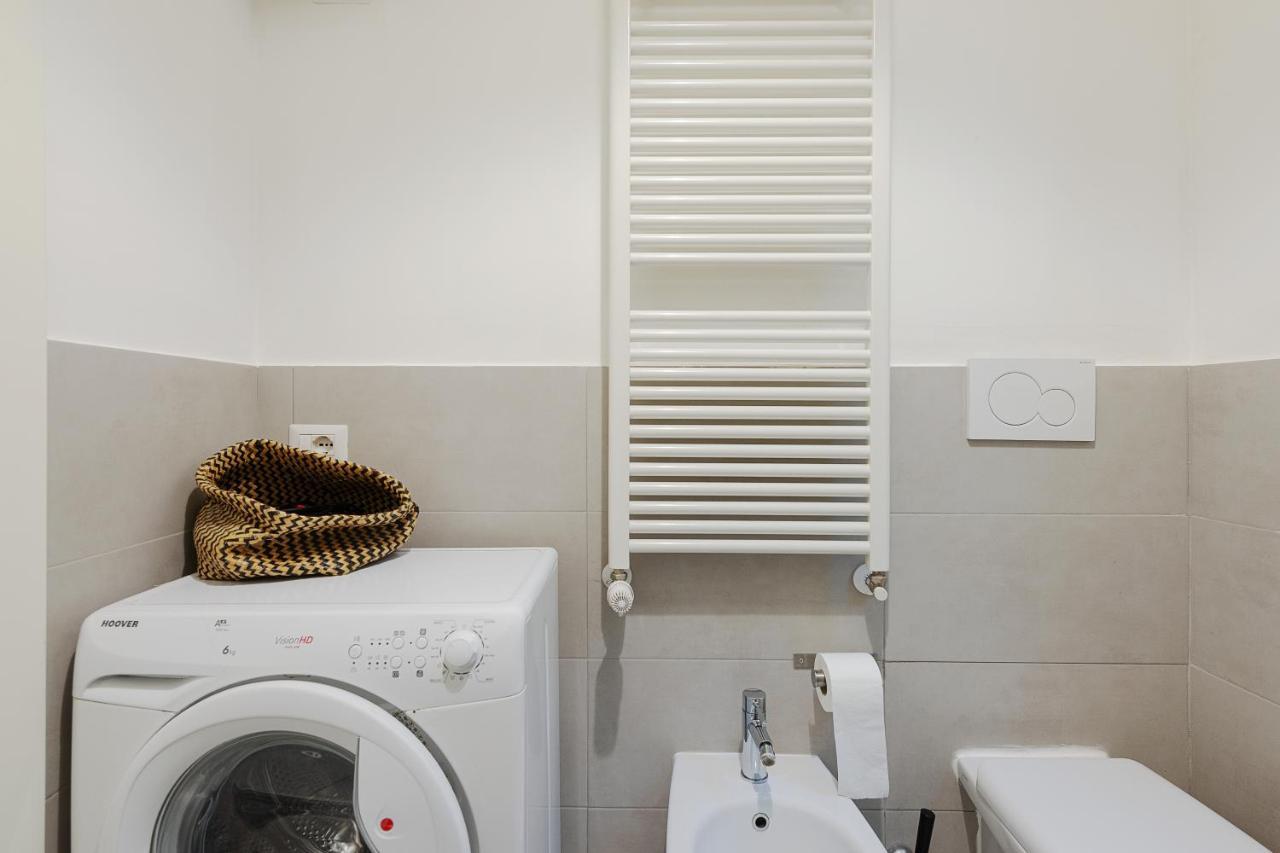 New & Cozy Apt In Porta Romana 米兰 外观 照片