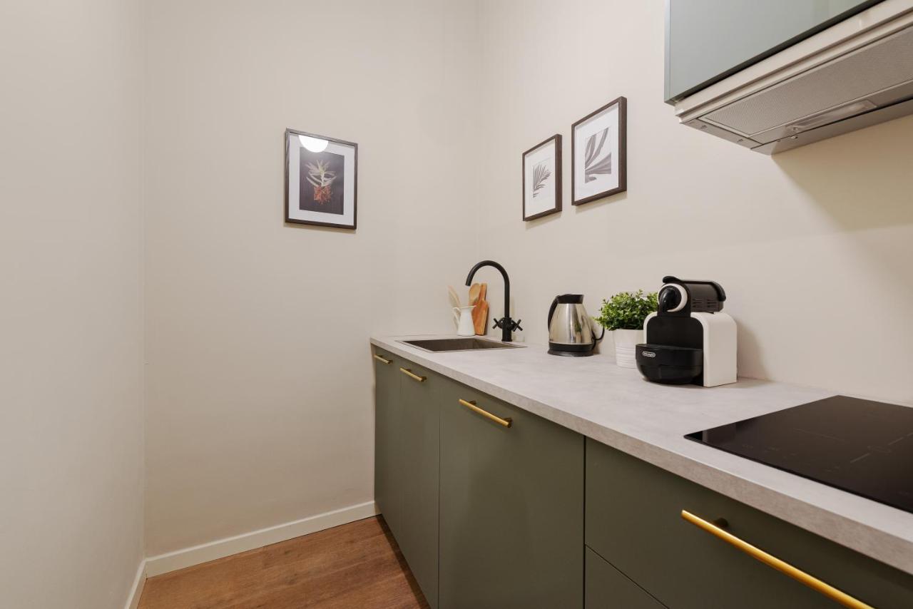 New & Cozy Apt In Porta Romana 米兰 外观 照片